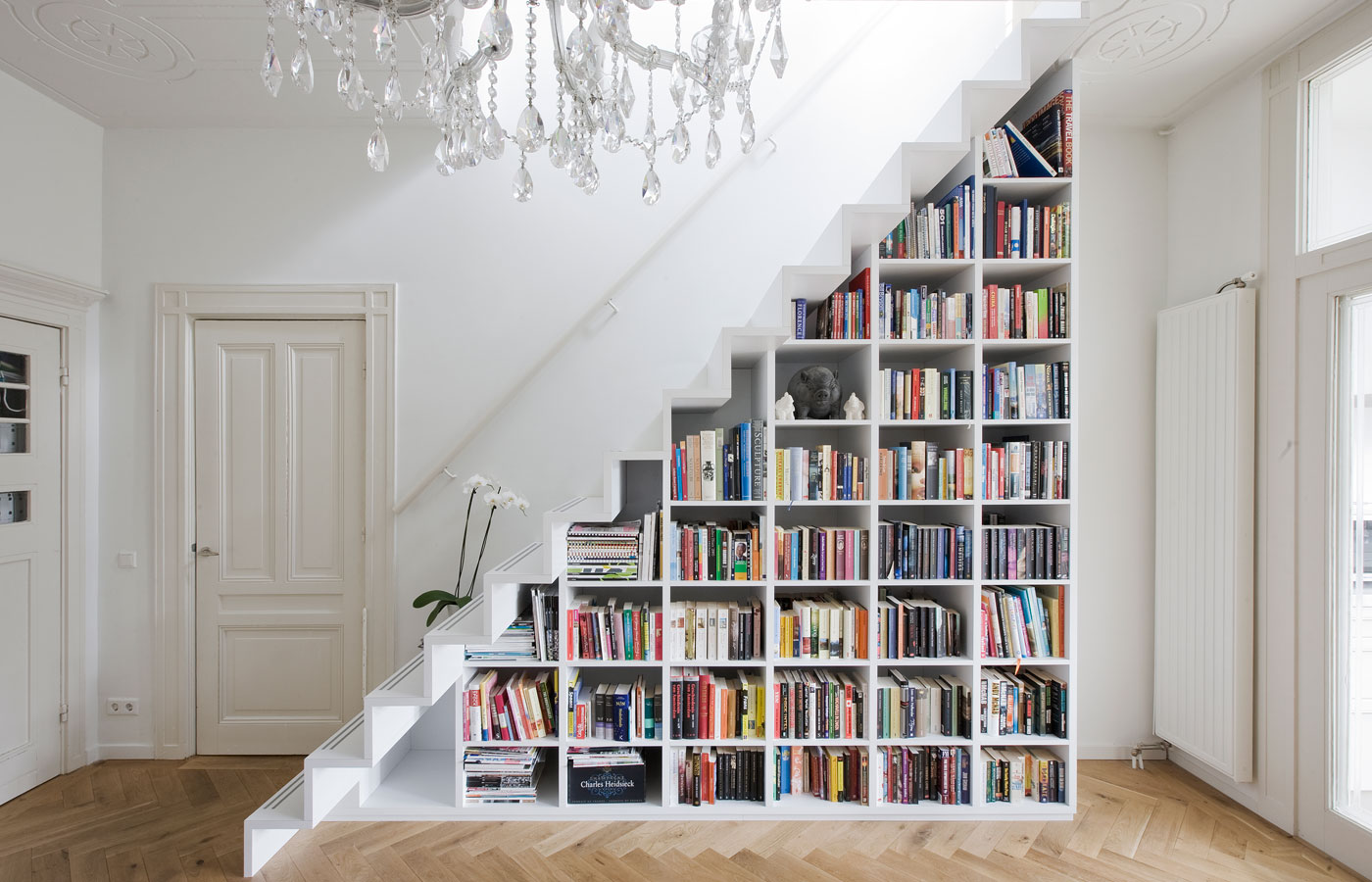 staircase book shelf storage hack