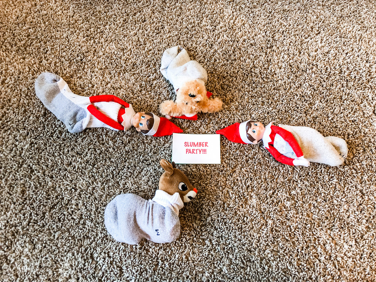 elf on the shelf slumber party with other toys 