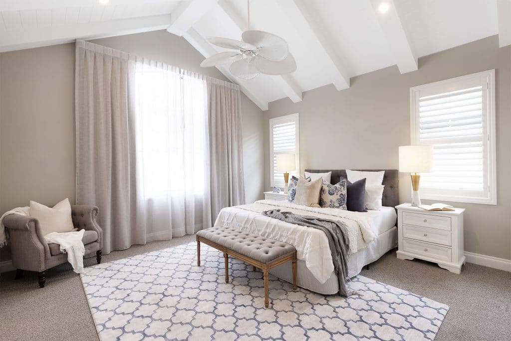 Coastal Hamptons style bedroom