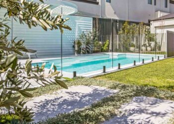 Paving Ideas For Around The Poolside