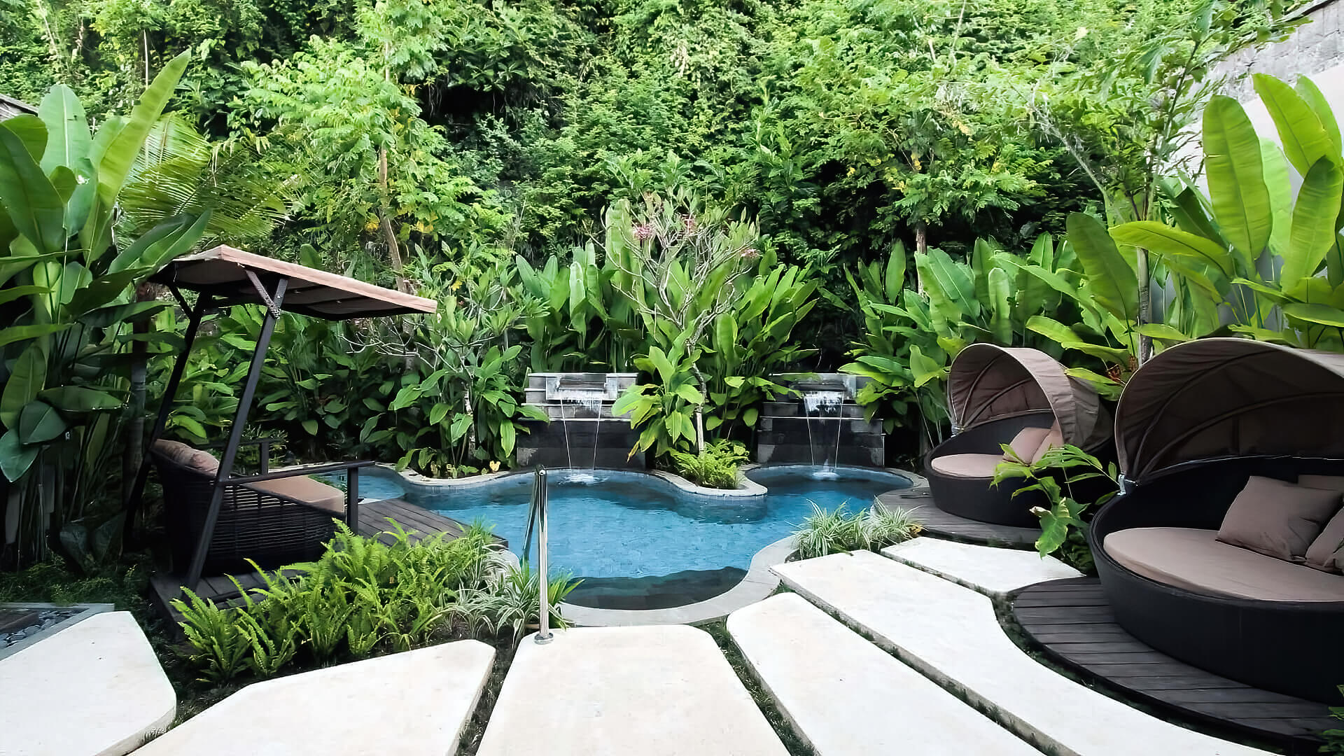 Trees for privacy in outdoor spa