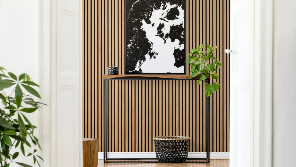 Wood wall slat in Alcove