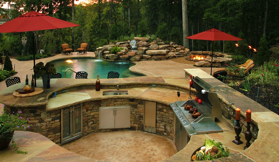 Poolside Kitchen